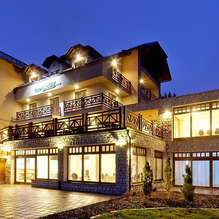 Hotel Green ドルニー・クビーン エクステリア 写真