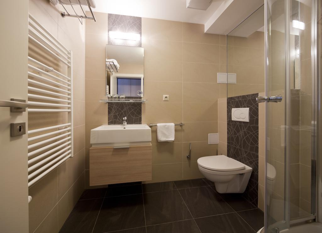 Hotel Green ドルニー・クビーン 部屋 写真
