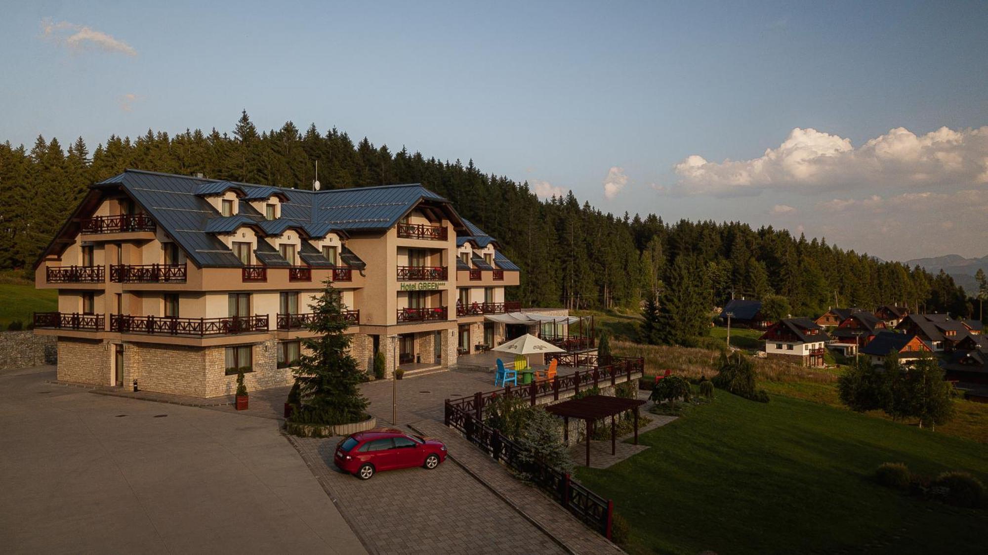 Hotel Green ドルニー・クビーン エクステリア 写真